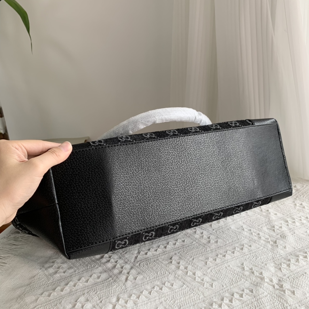 【GUCCI】𝙂𝙂 𝘿𝙀𝙉𝙄𝙈  38×28×14cm