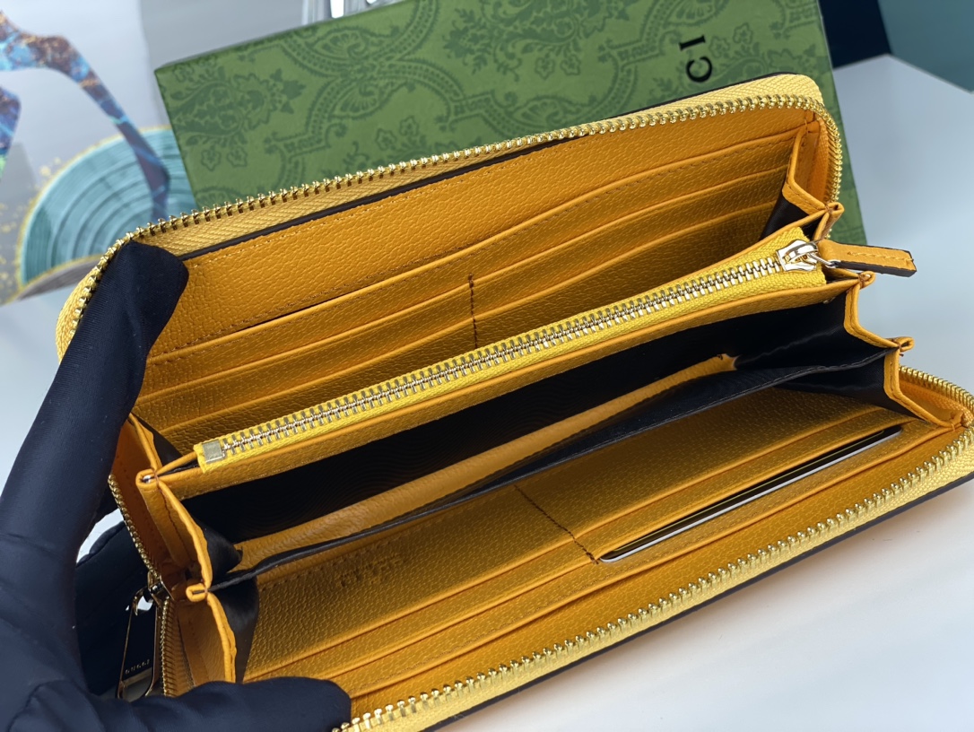 【GUCCI】19x 10x 3cm