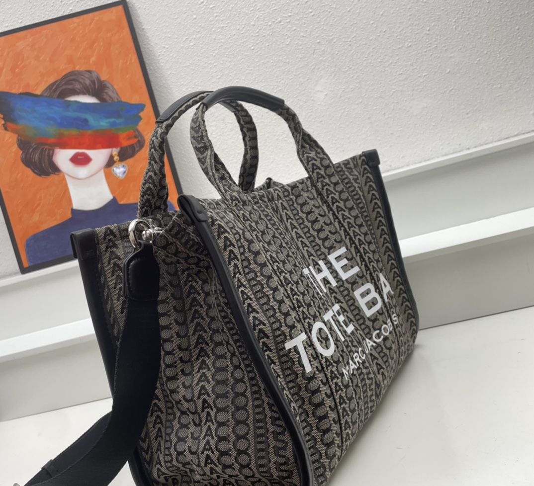 【MARC JACOBS】32-26-13cm