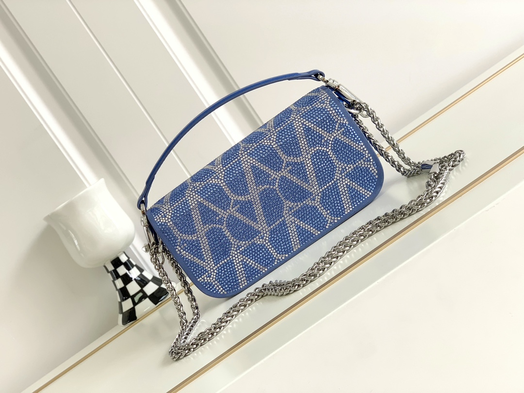 【Valentino】Garavani  20 x 11 x 5cm