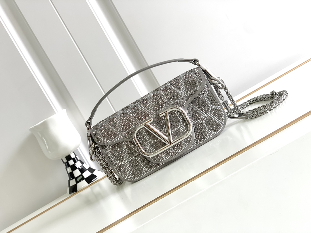 【Valentino】Garavani  20 x 11 x 5cm