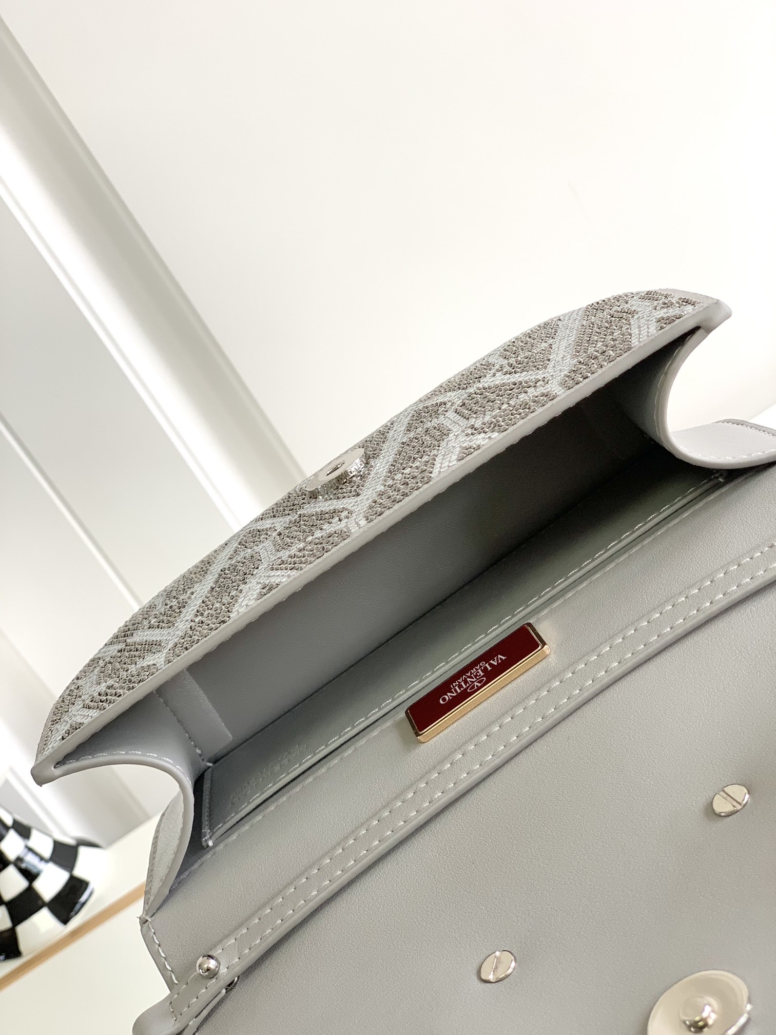 【Valentino】Garavani  20 x 11 x 5cm