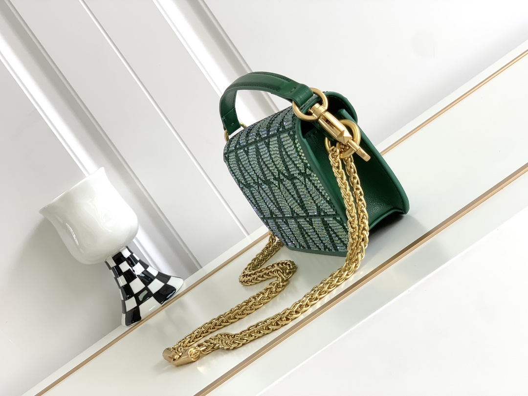 【Valentino】Garavani  20 x 11 x 5cm