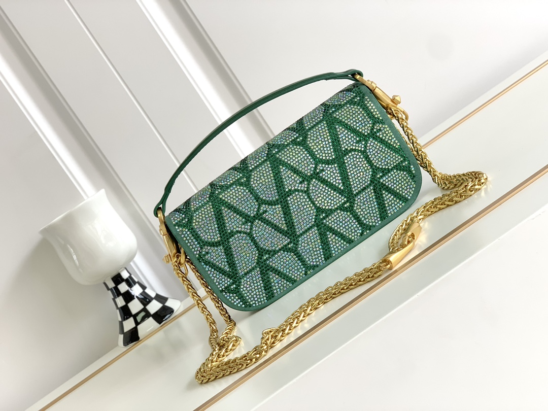 【Valentino】Garavani  20 x 11 x 5cm