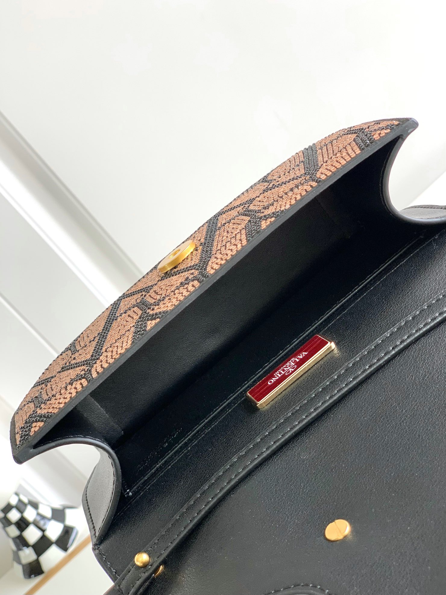 【Valentino】Garavani  20 x 11 x 5cm