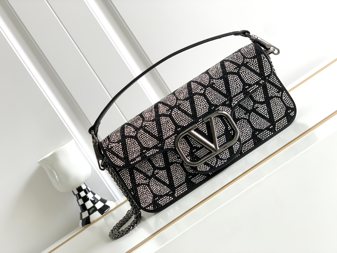 【Valentino】Garavani  27 x 13 x 6 cm