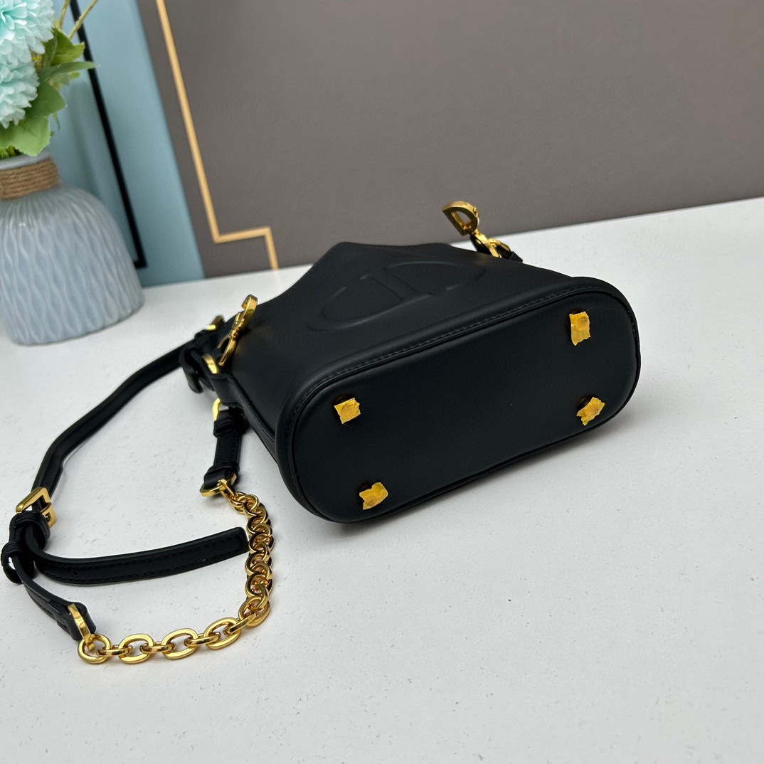 【DIOR】17x7x18cm