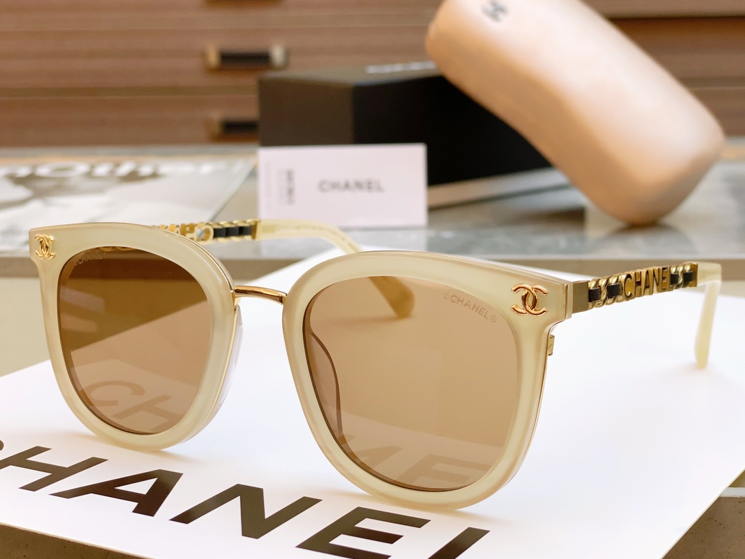 【サングラス】★CHANEL★ SIZE：52-22-145mm