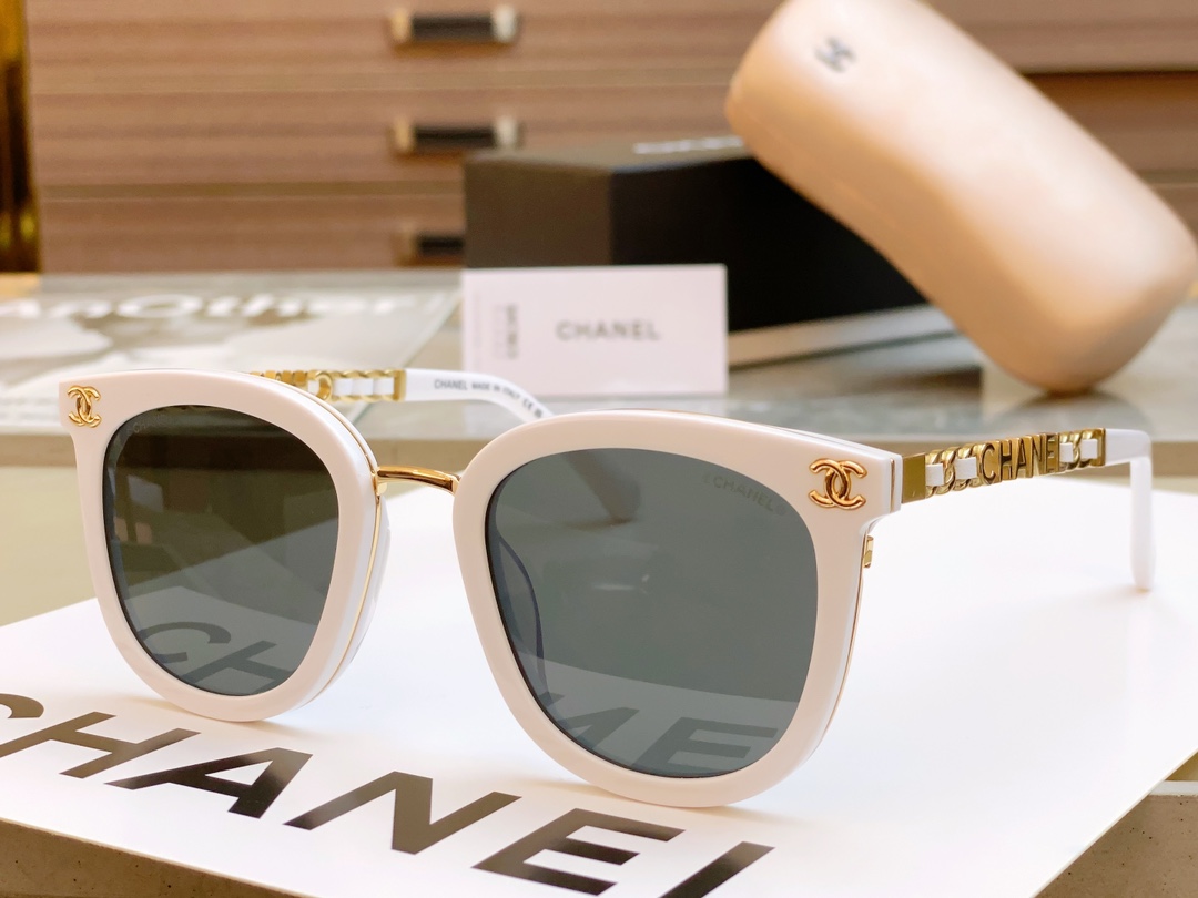 【サングラス】★CHANEL★ SIZE：52-22-145mm