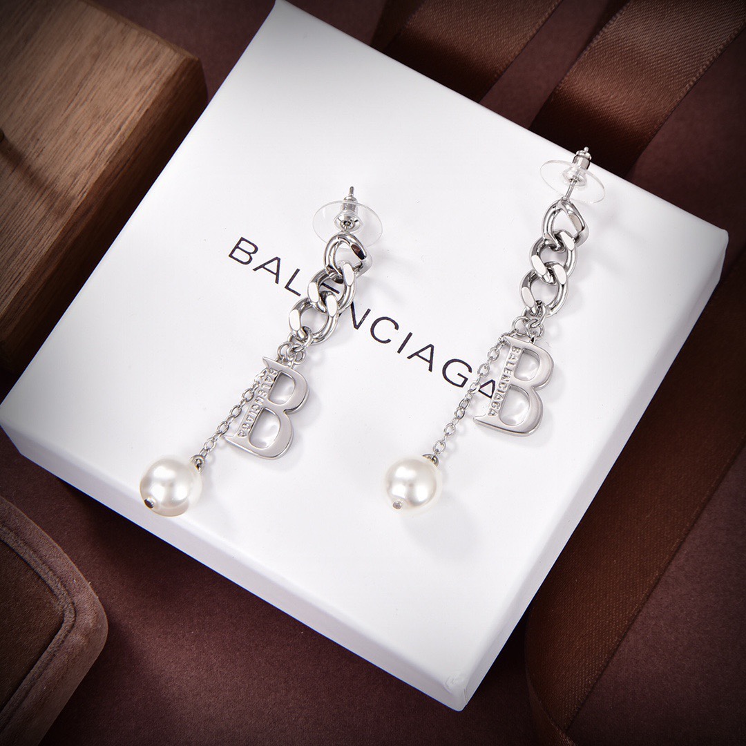 【ピアス】★Balenciaga★