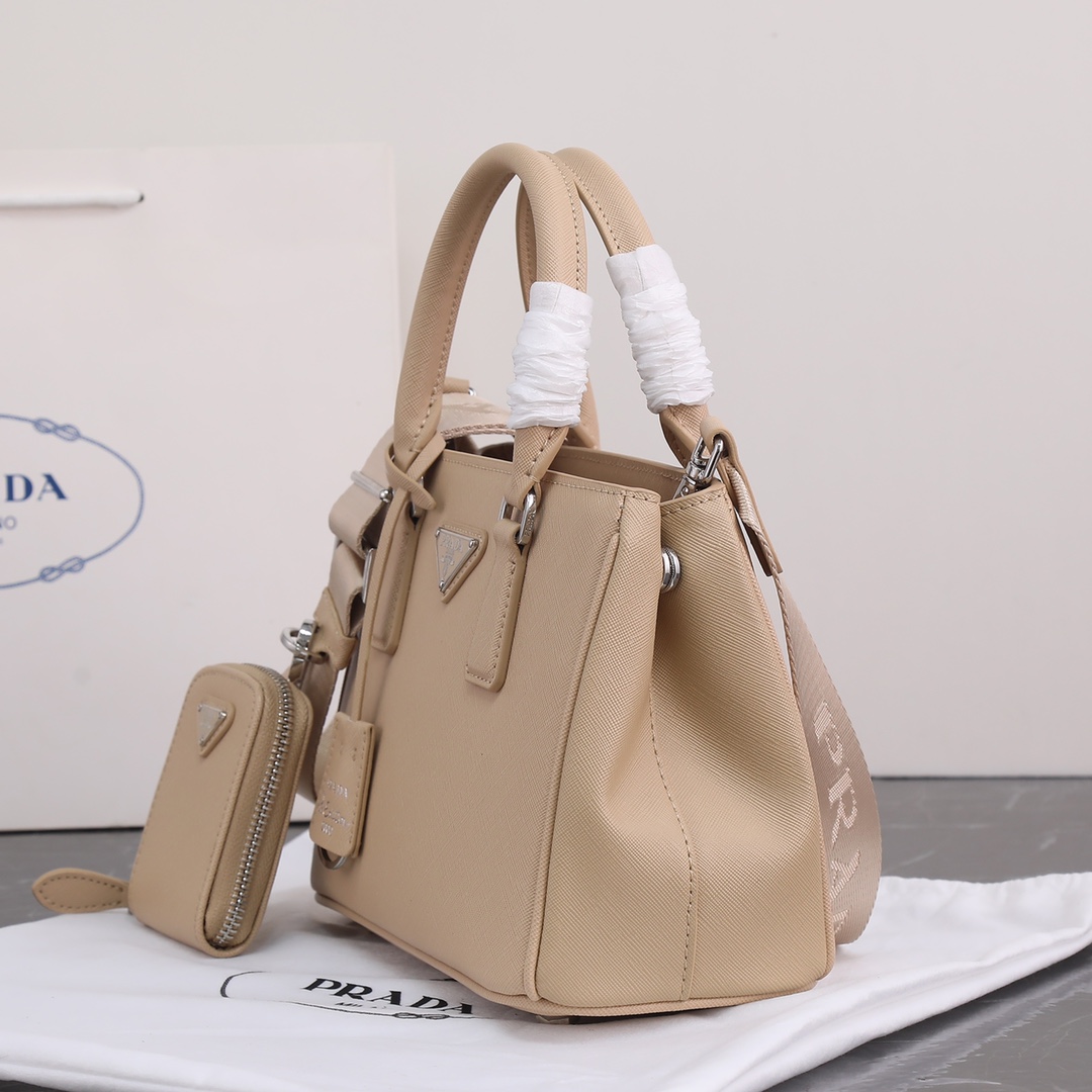 【PRADA】 サイズ:23×16.5×10cm -5色