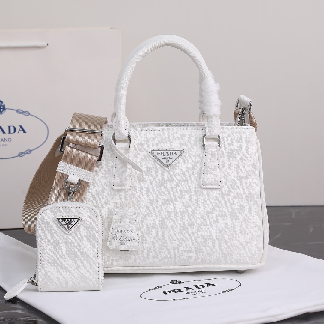 【PRADA】 サイズ:23×16.5×10cm -5色
