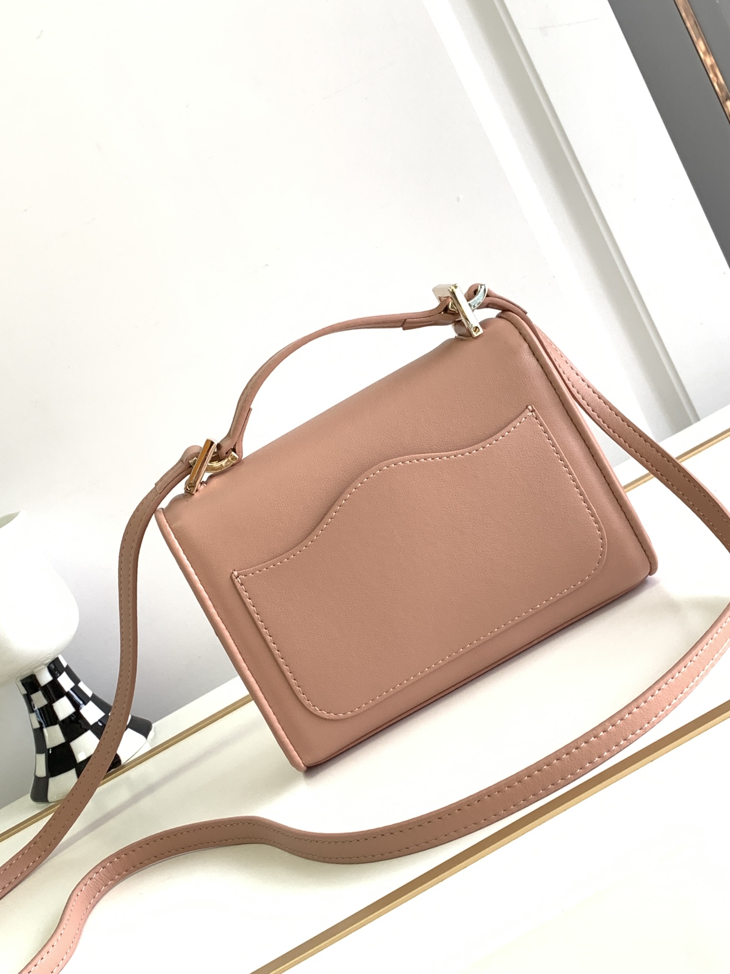 【Valentino】VLogoType 18x13x5cm