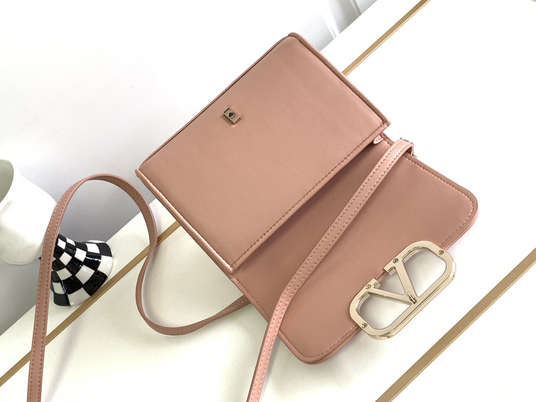 【Valentino】VLogoType 18x13x5cm