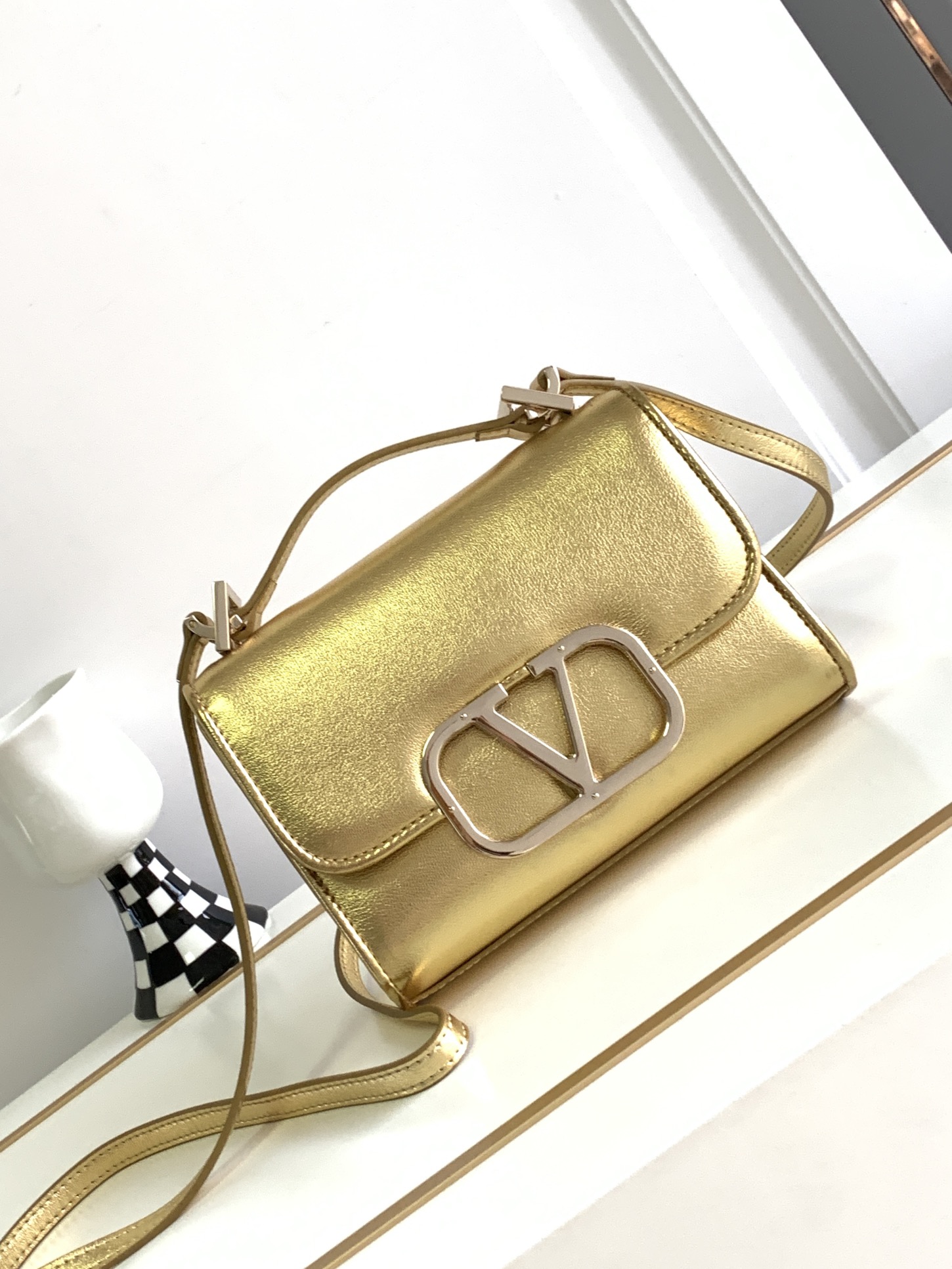 【Valentino】VLogoType 18x13x5cm