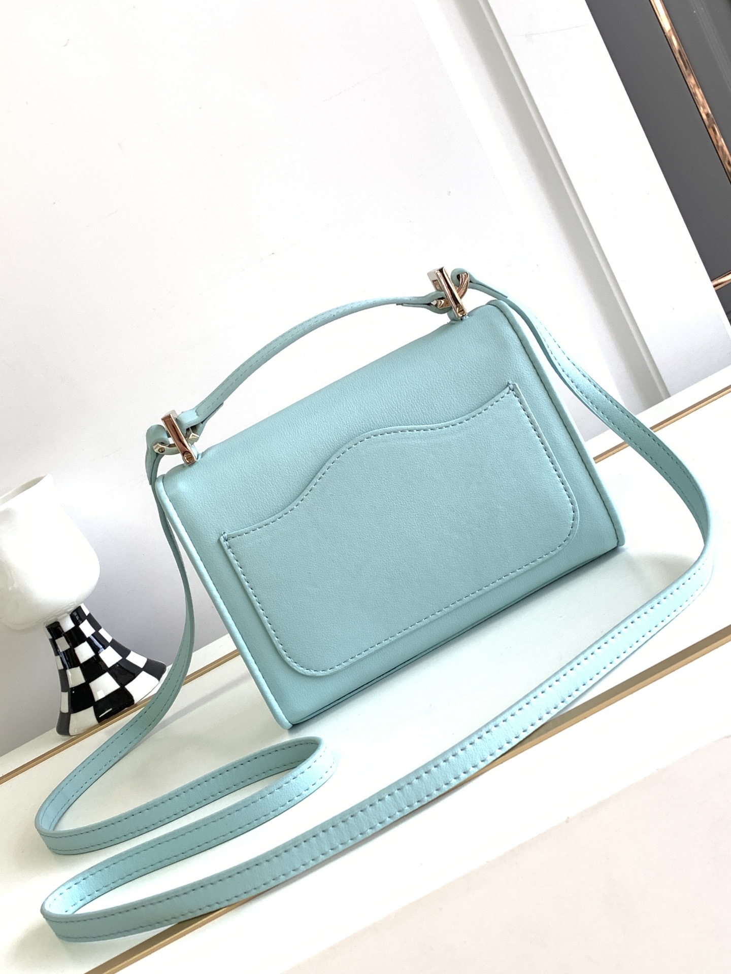 【Valentino】VLogoType 18x13x5cm