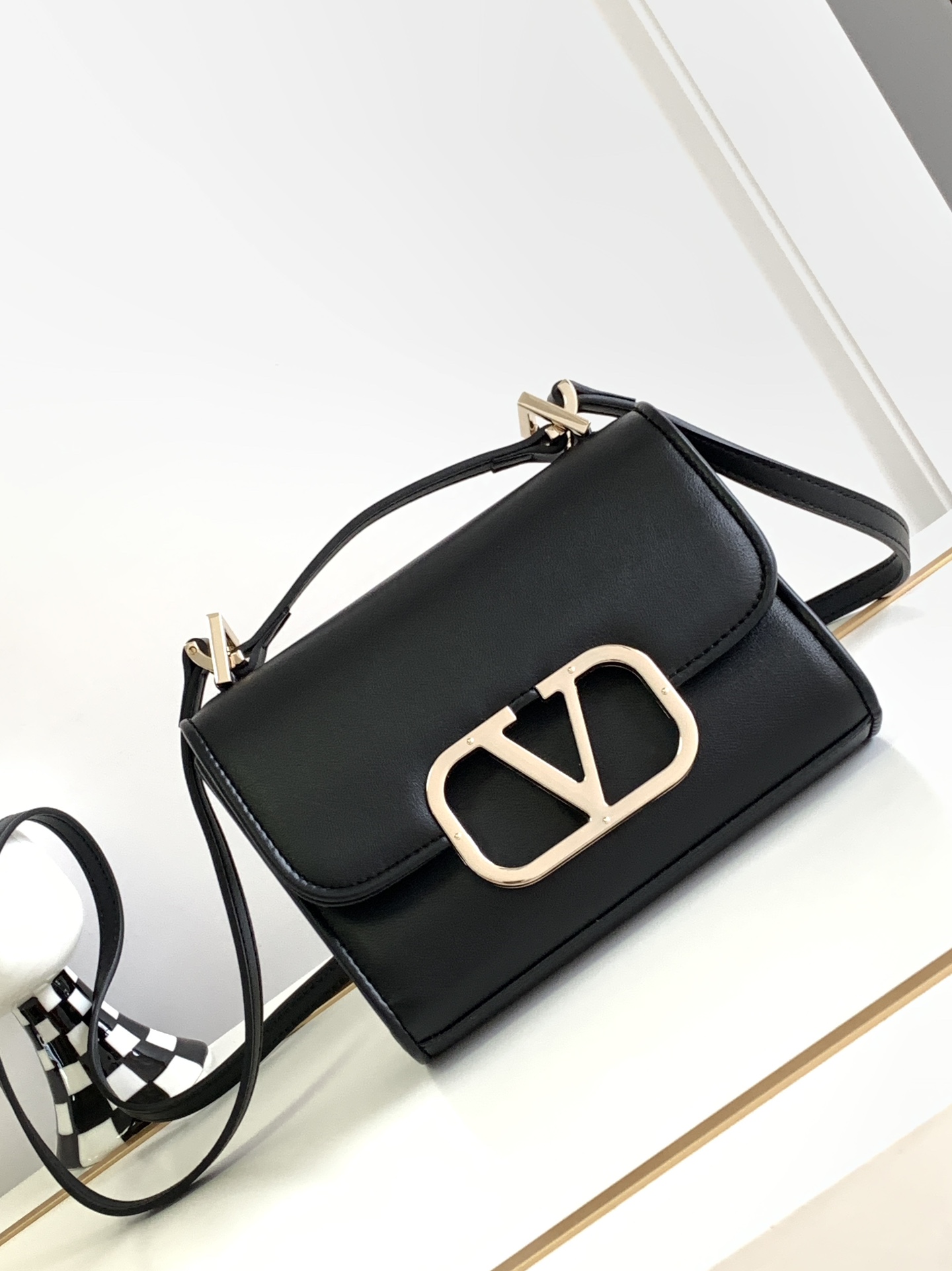 【Valentino】VLogoType 18x13x5cm