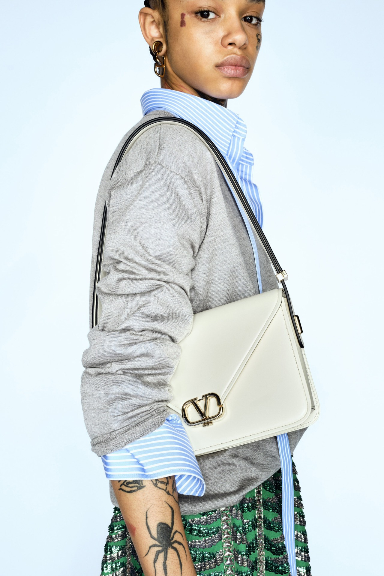 【Valentino】Garavani 24 x 15 x 8cm