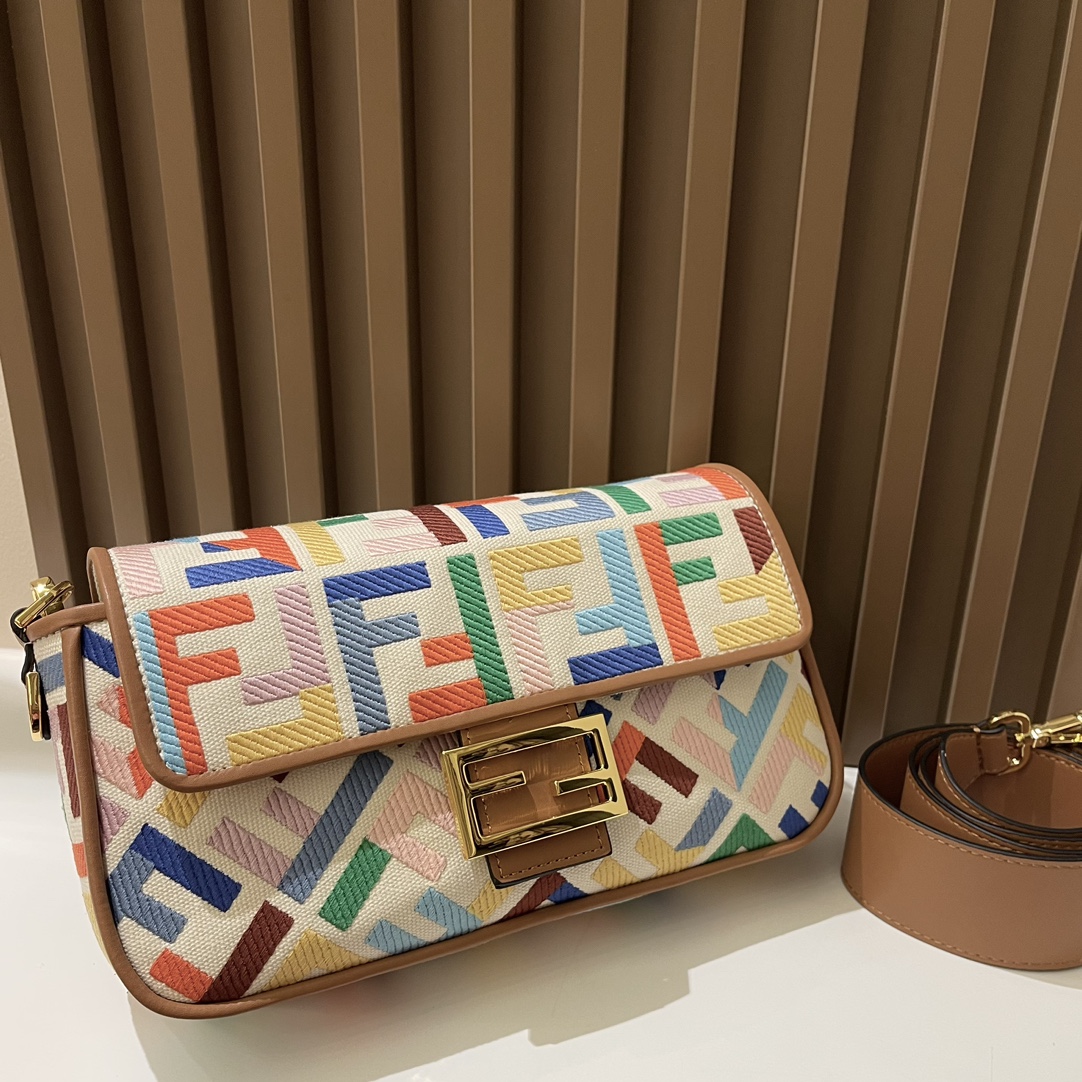 【Fendi】Baguette 26-5-15CM