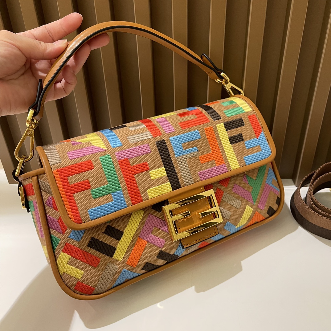 【Fendi】Baguette 26-5-15CM
