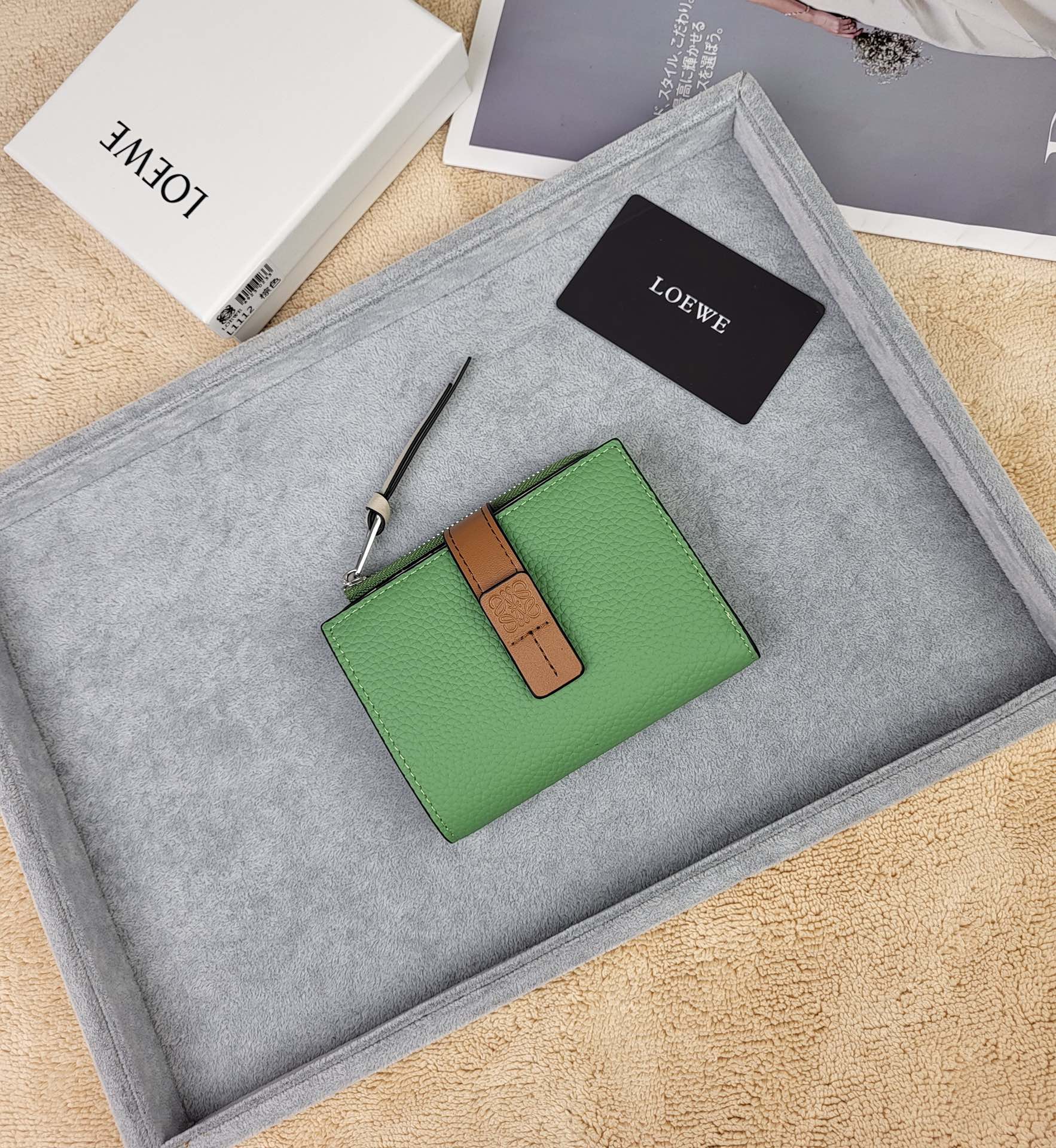 【Fendi】12*10*3cm