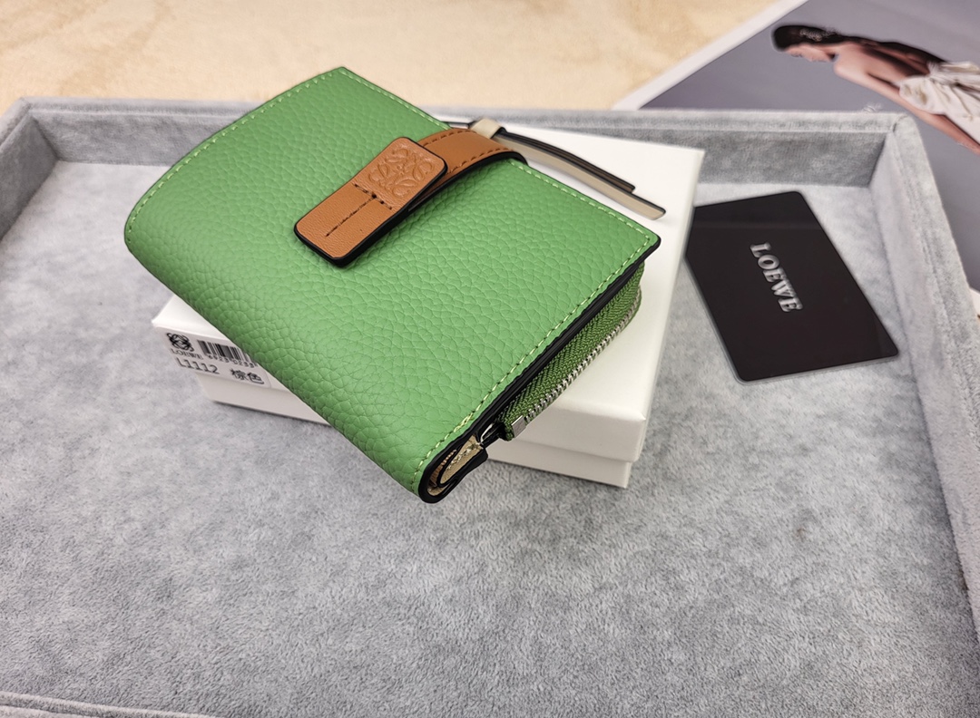 【Fendi】12*10*3cm