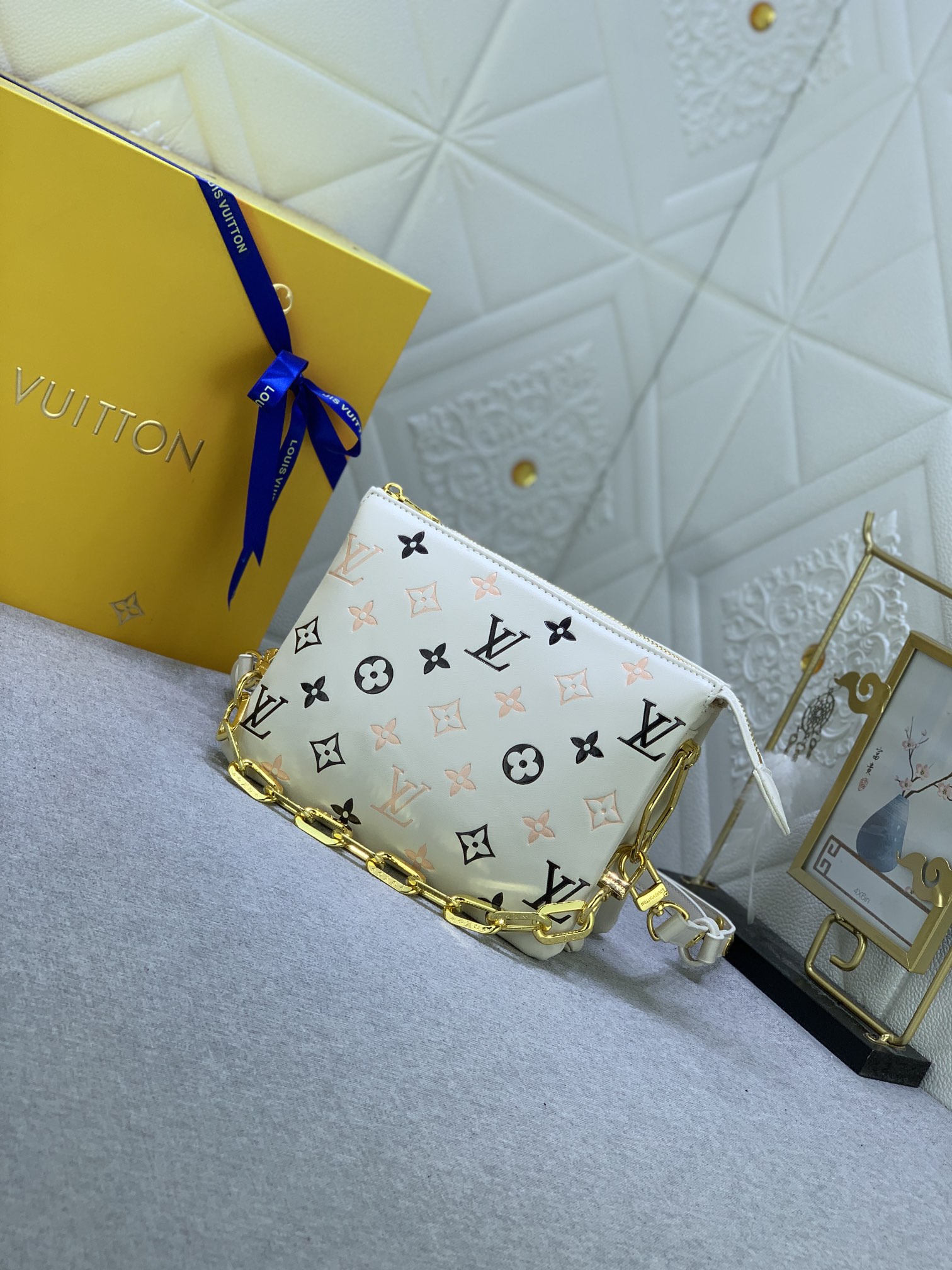 【LOUIS VUITTON】Coussin BB