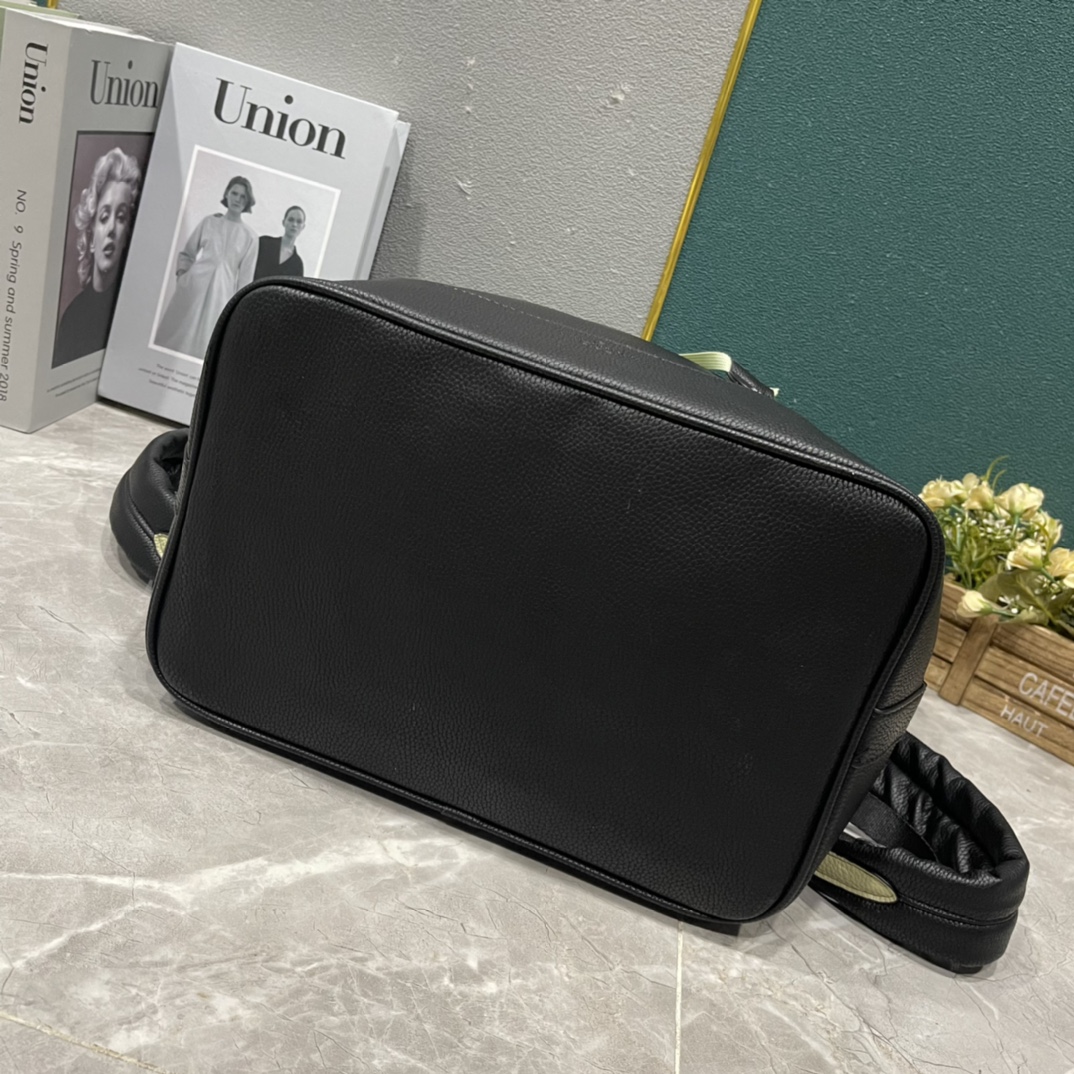 【LOUIS VUITTON】Gaston 33x54x20cm