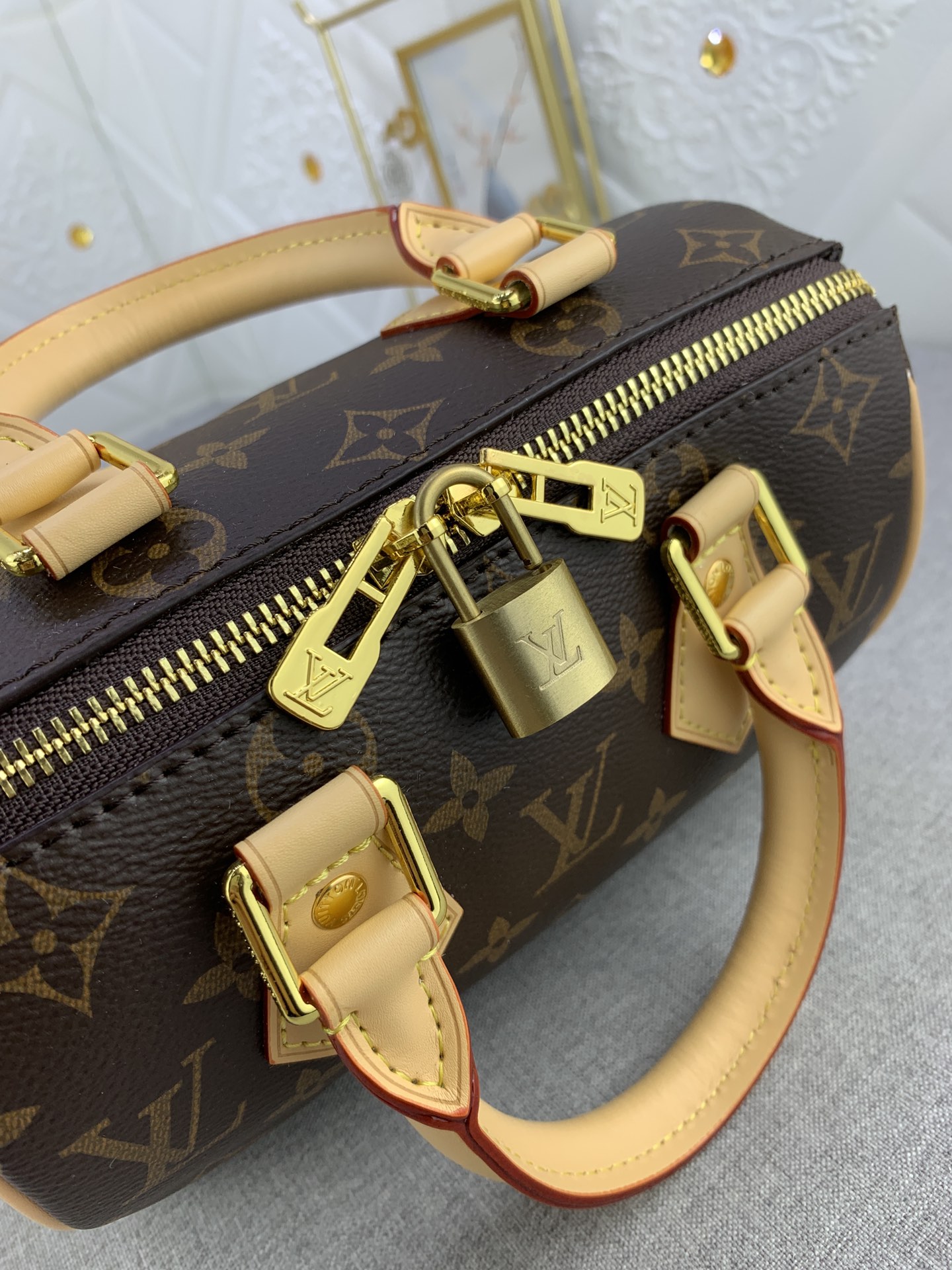 【LOUIS VUITTON】Speedy Bandoulière 20