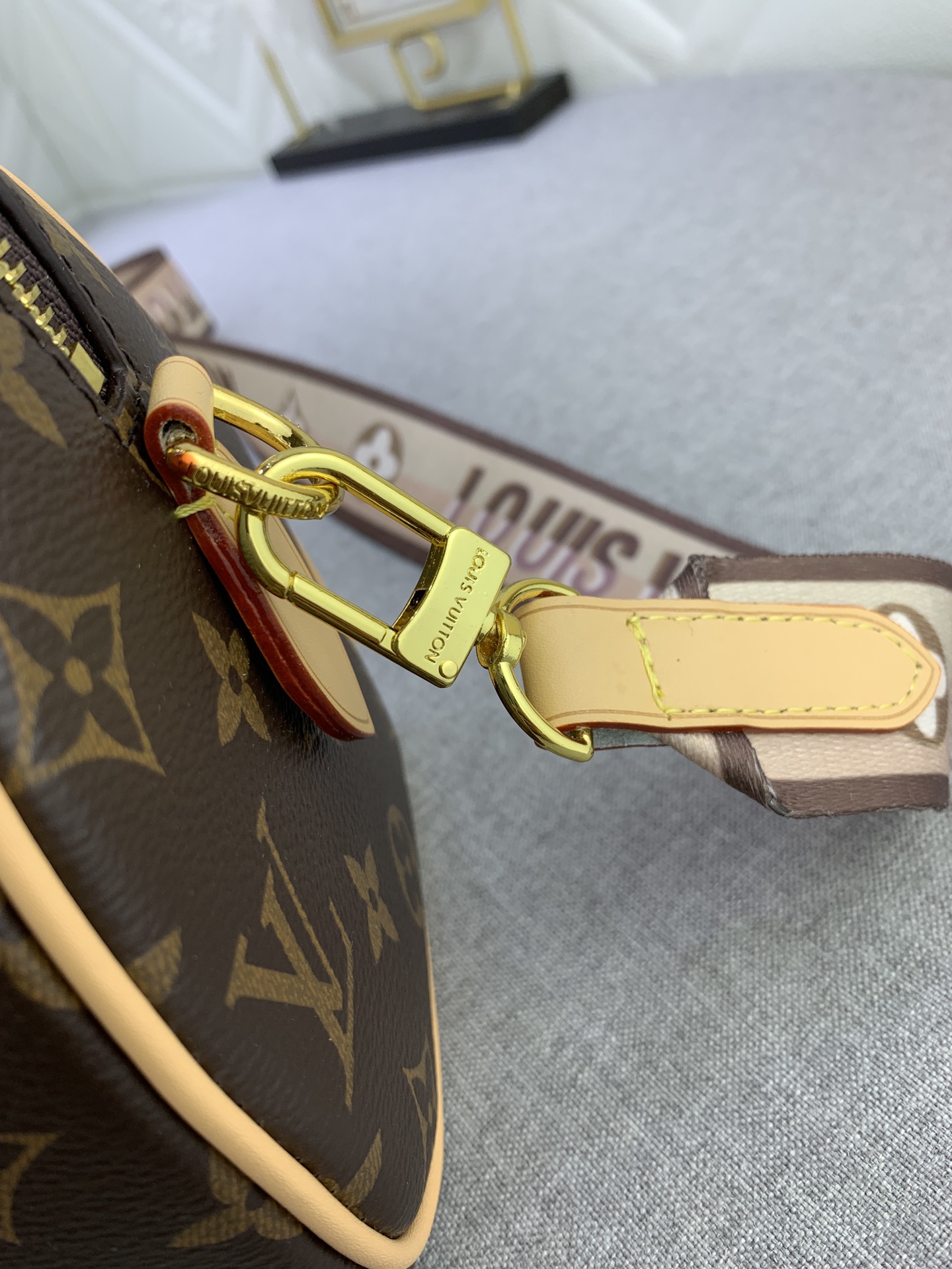 【LOUIS VUITTON】Speedy Bandoulière 20