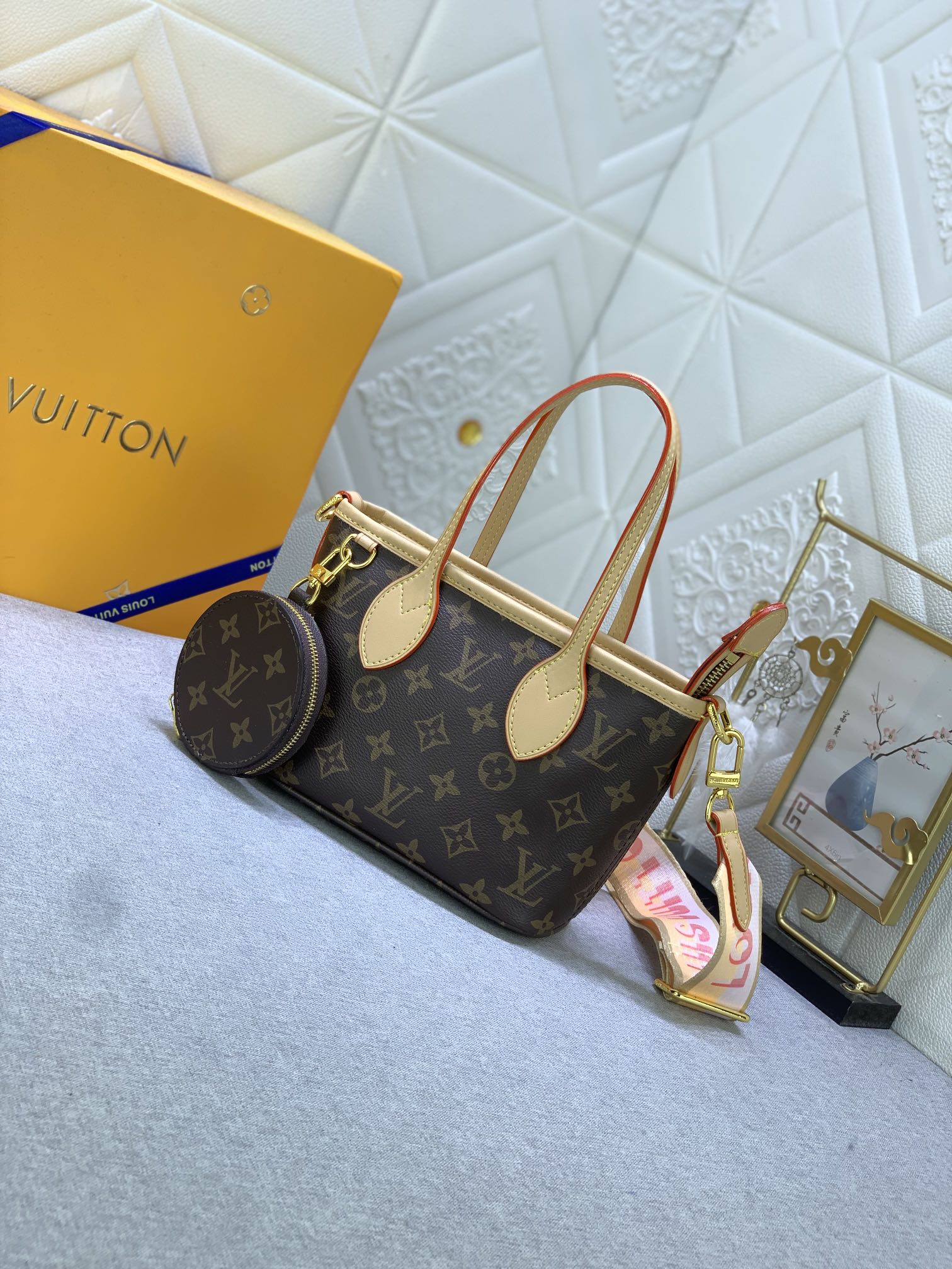 【LOUIS VUITTON】Neverfull BB 24x14x9cm