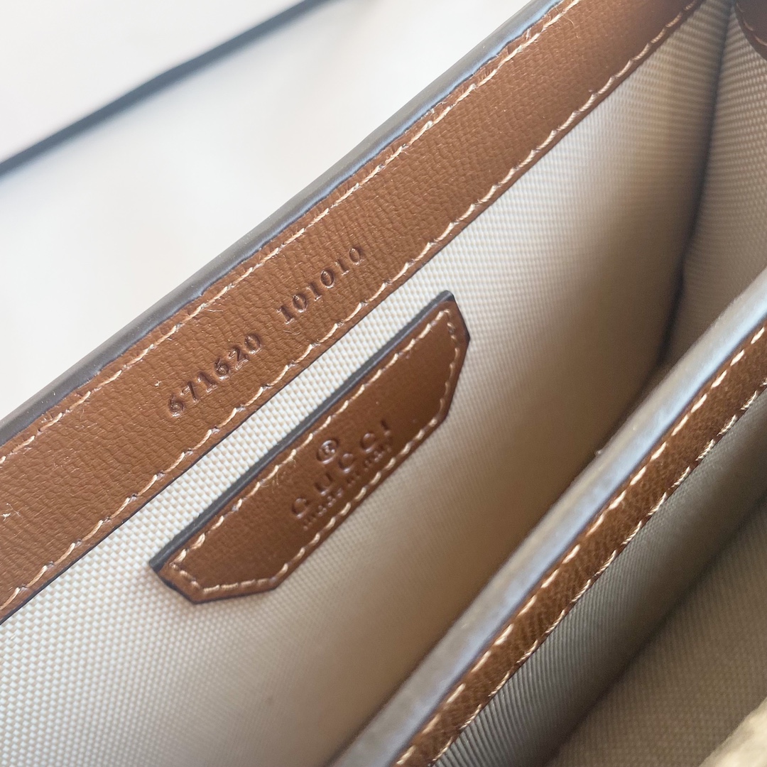 【GUCCI】20×17×8cm