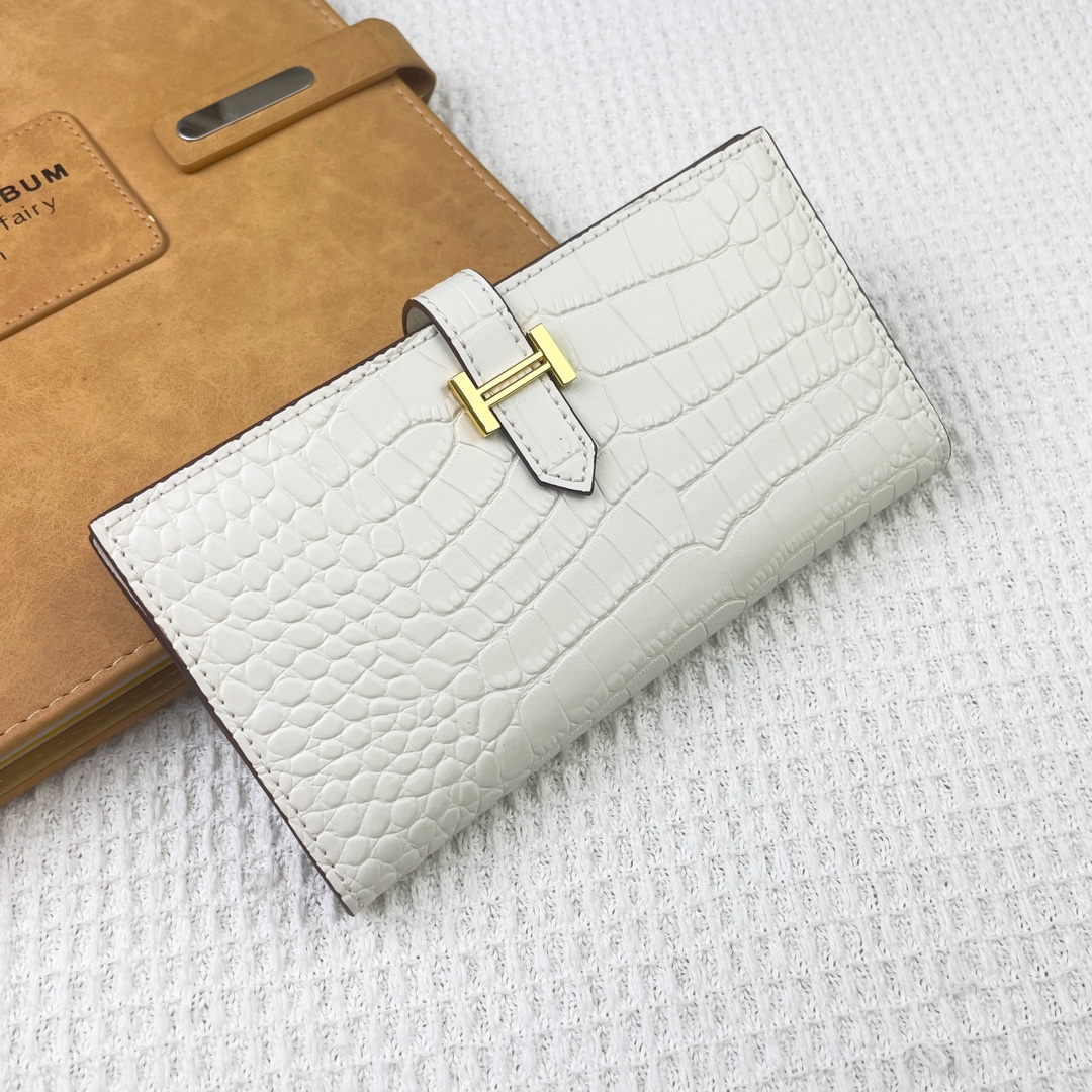 【Hermes 】二つ折り財布  9X17.5 CM -5色