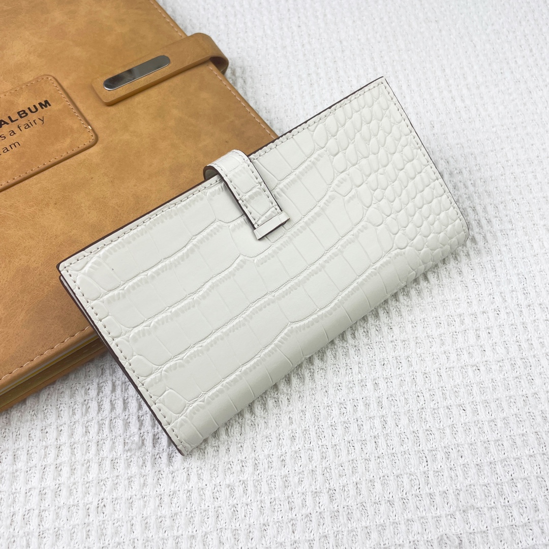 【Hermes 】二つ折り財布  9X17.5 CM -5色