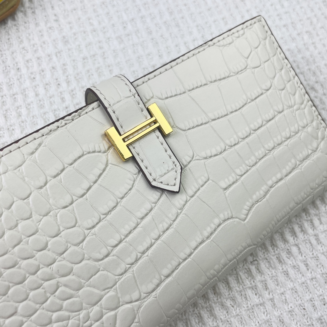 【Hermes 】二つ折り財布  9X17.5 CM -5色