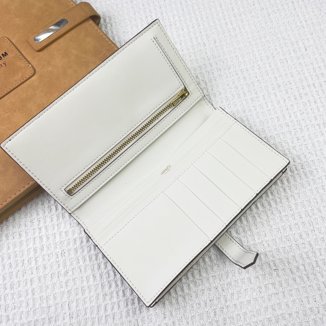 【Hermes 】二つ折り財布  9X17.5 CM -5色