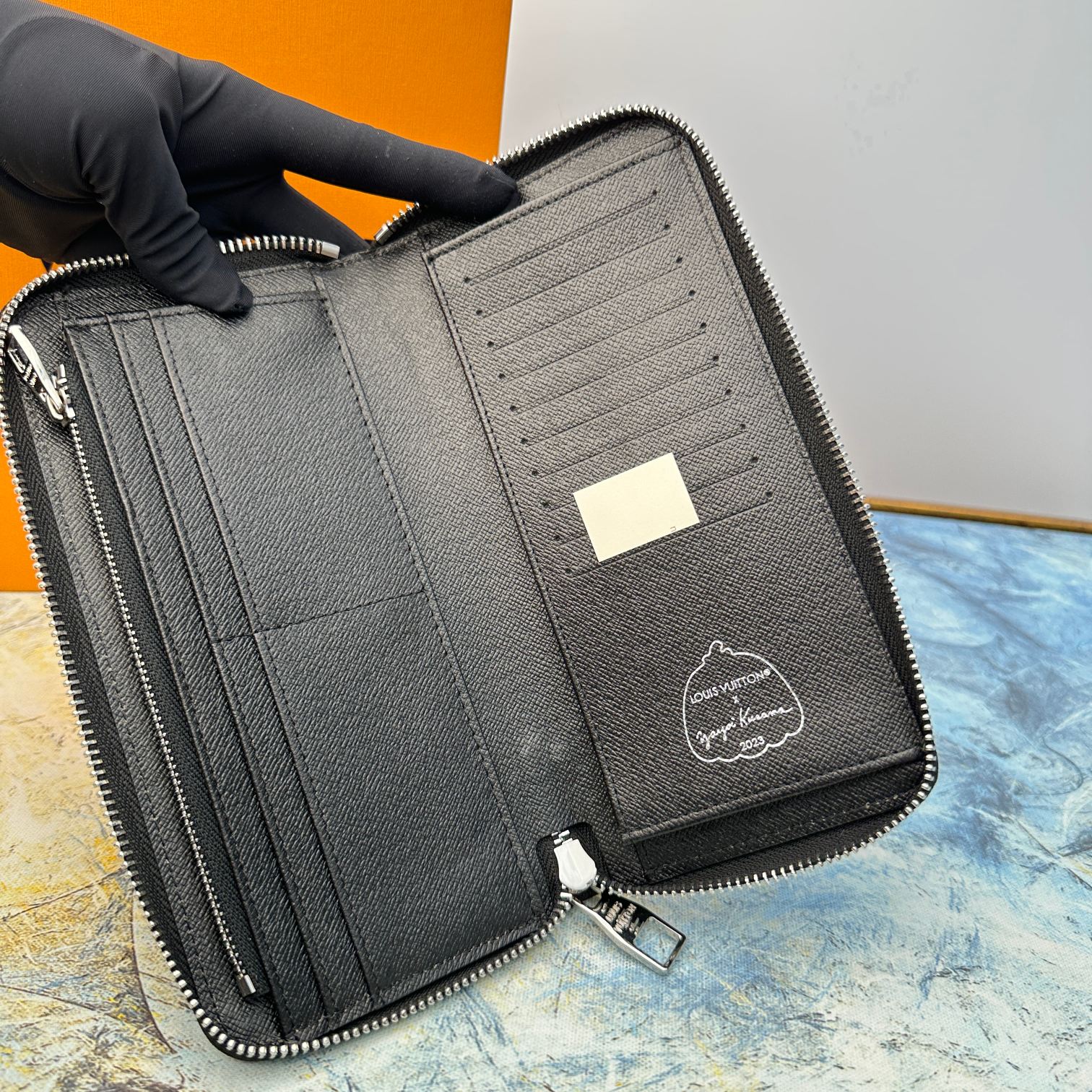 【LOUIS VUITTON】LV x YK Slender