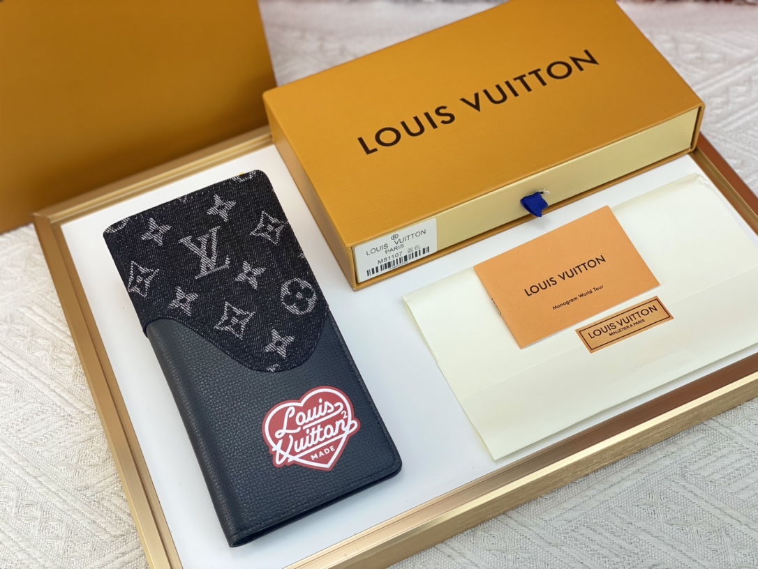 【LOUIS VUITTON】19x10*2CM