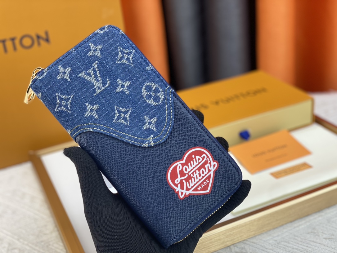 【LOUIS VUITTON】20x10*2CM