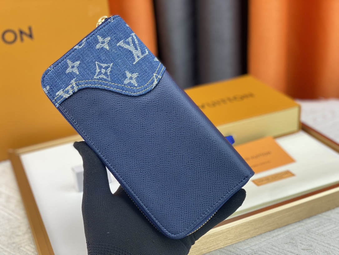 【LOUIS VUITTON】20x10*2CM