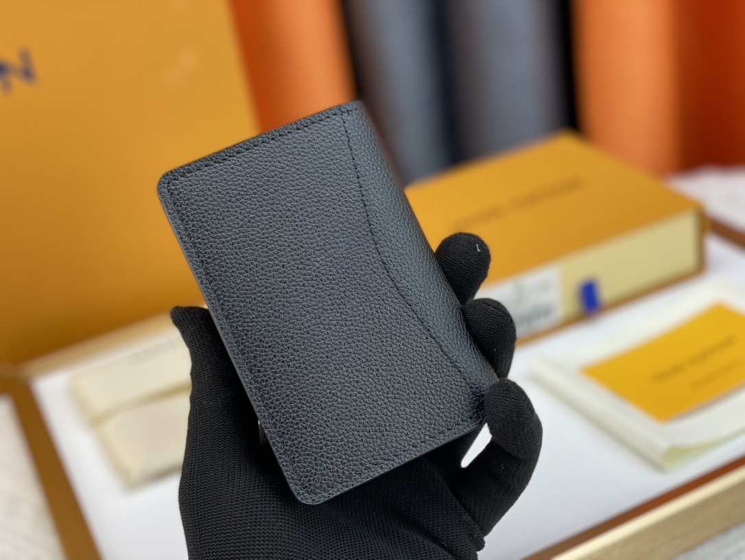 【LOUIS VUITTON】財布
