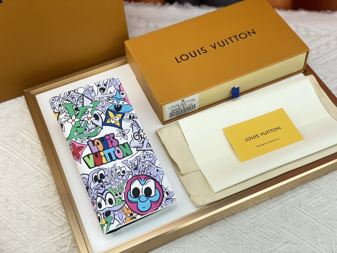 【LOUIS VUITTON】Brazza 10 x 19 x 2CM