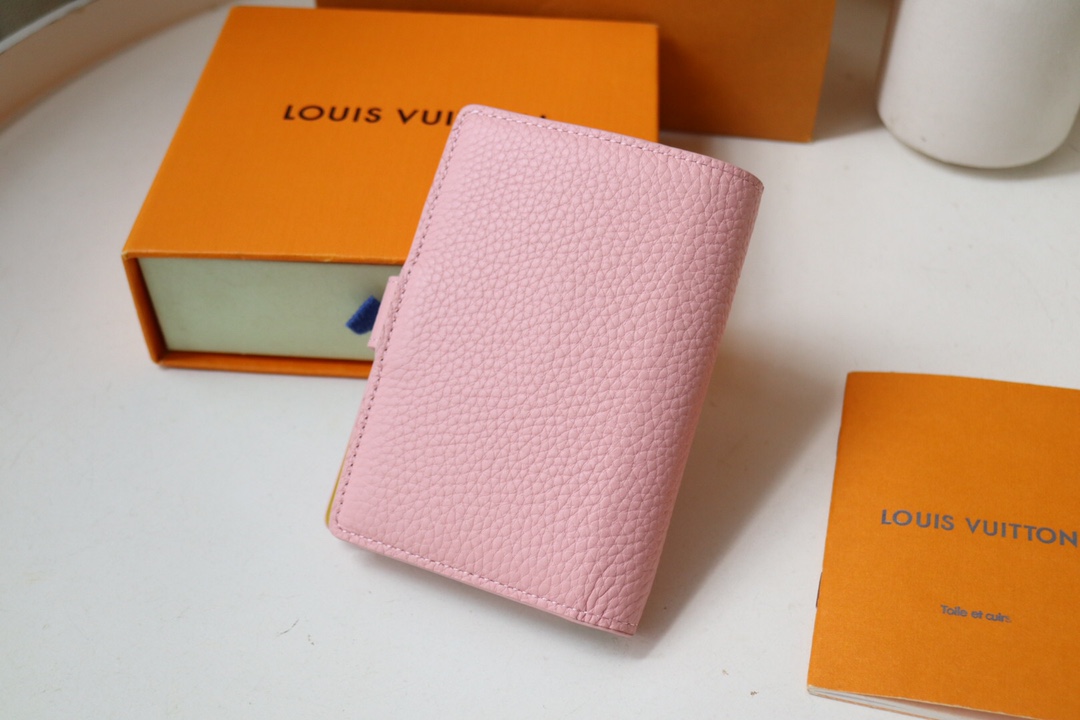 【LOUIS VUITTON】9 x 12 x2CM