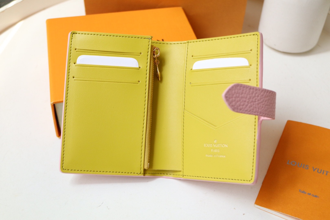 【LOUIS VUITTON】9 x 12 x2CM