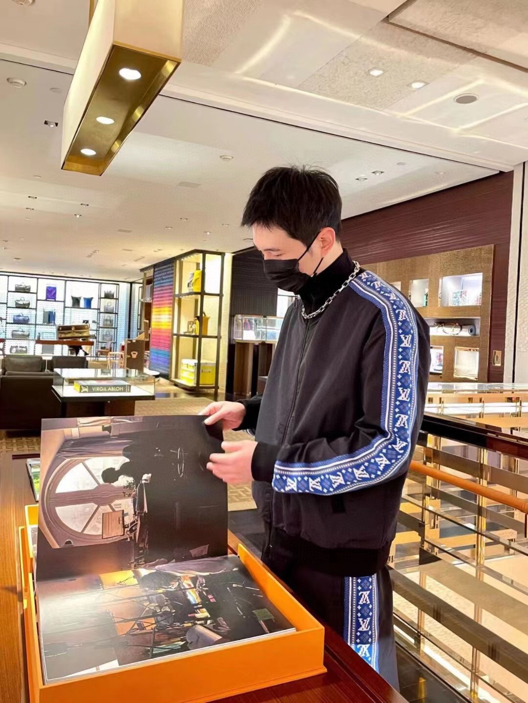 【コート】 LOUIS VUITTON XS-L