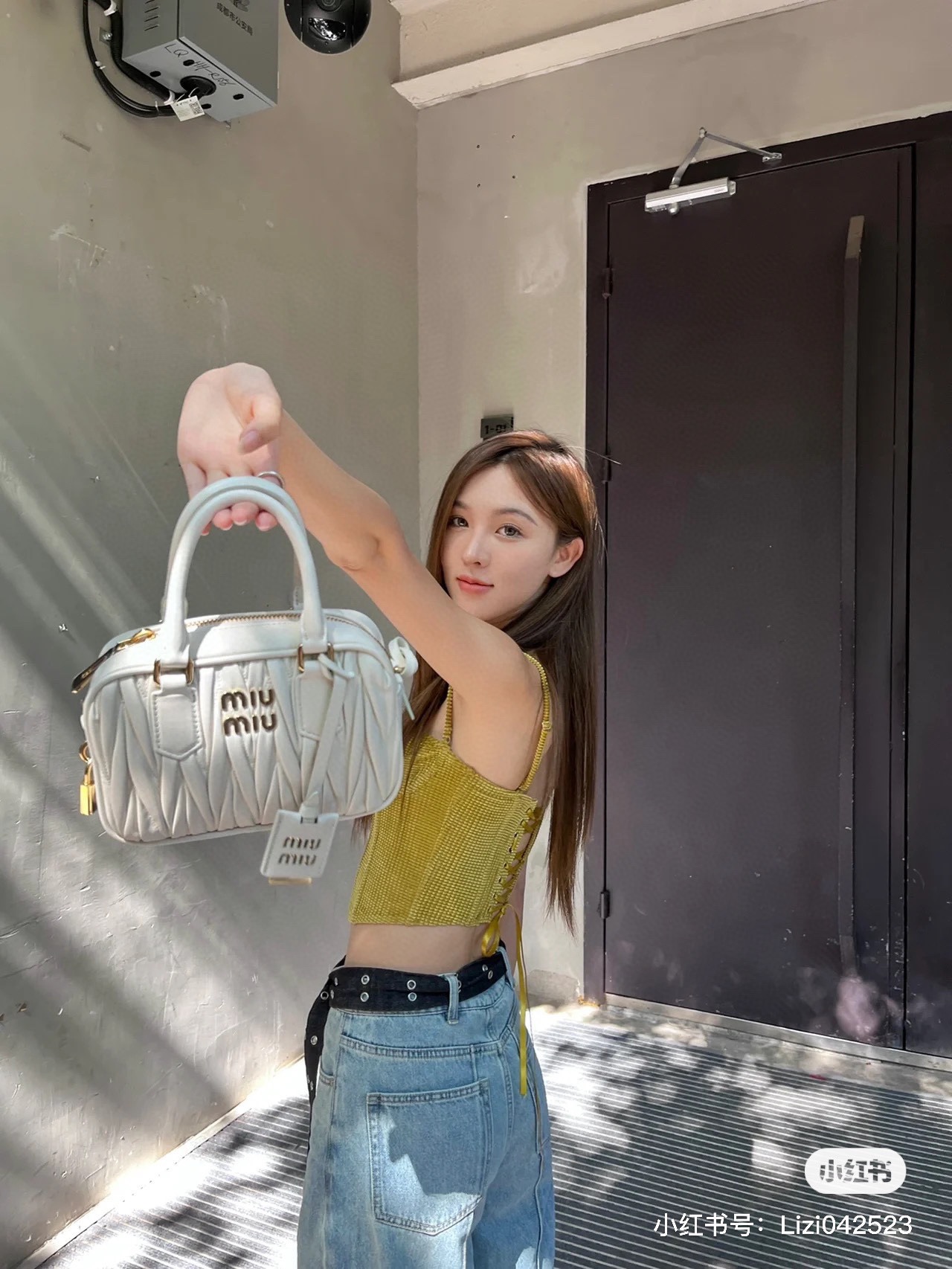 【MIUMIU】25x17x7cm