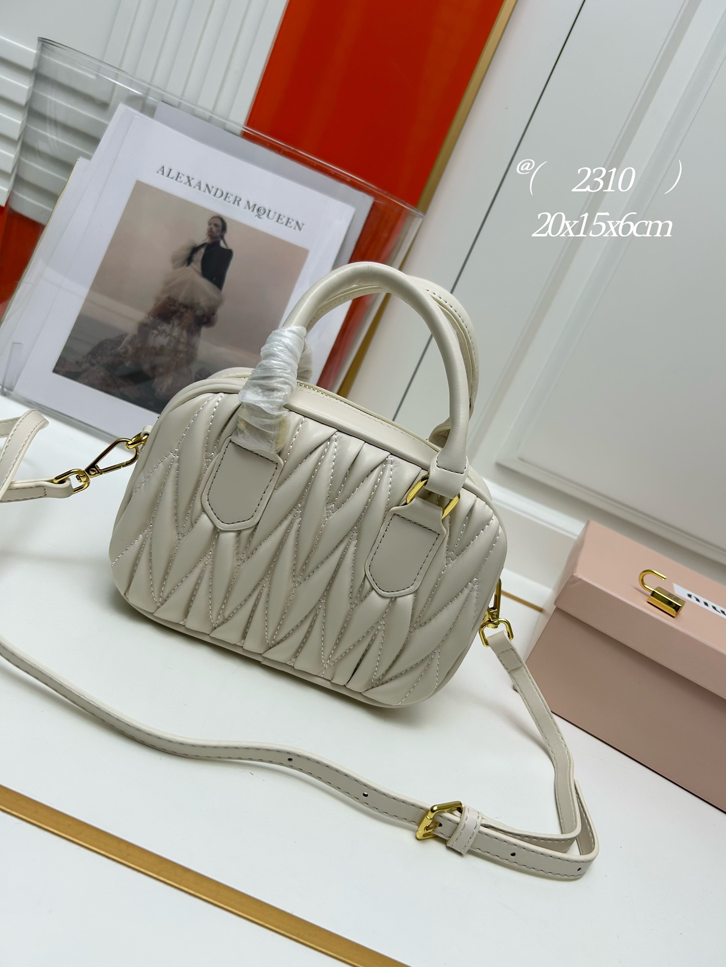 【MIUMIU】20x15x6cm