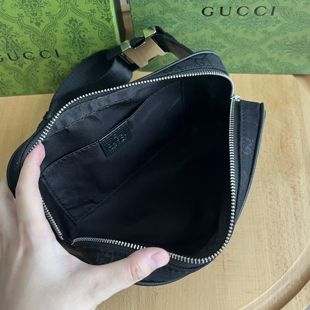 【GUCCI】22.5*15*4CM