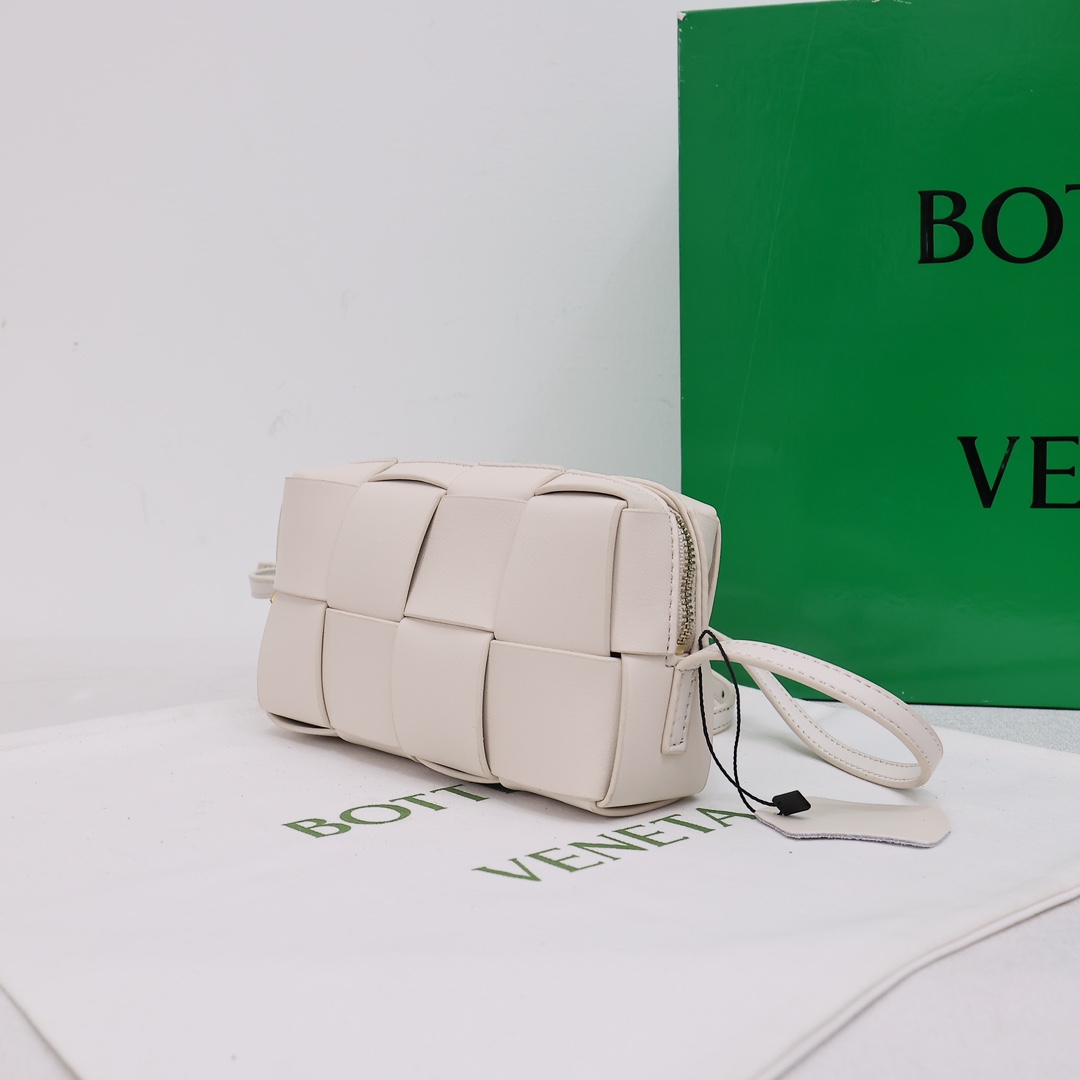 【Bottega Veneta】18*9*4CM