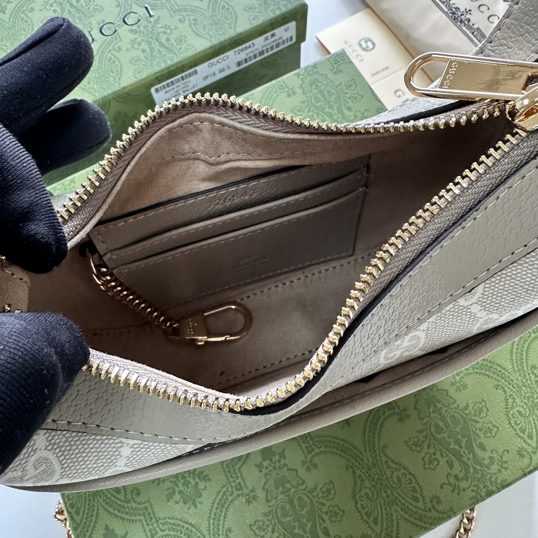 【GUCCI】W22xH12.5xD5 CM